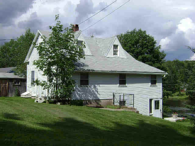 Building photograph for 46 BELLAMY LN